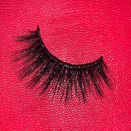 SUBMISSIVE - 3D Faux Mink Lash With Reusable Packaging